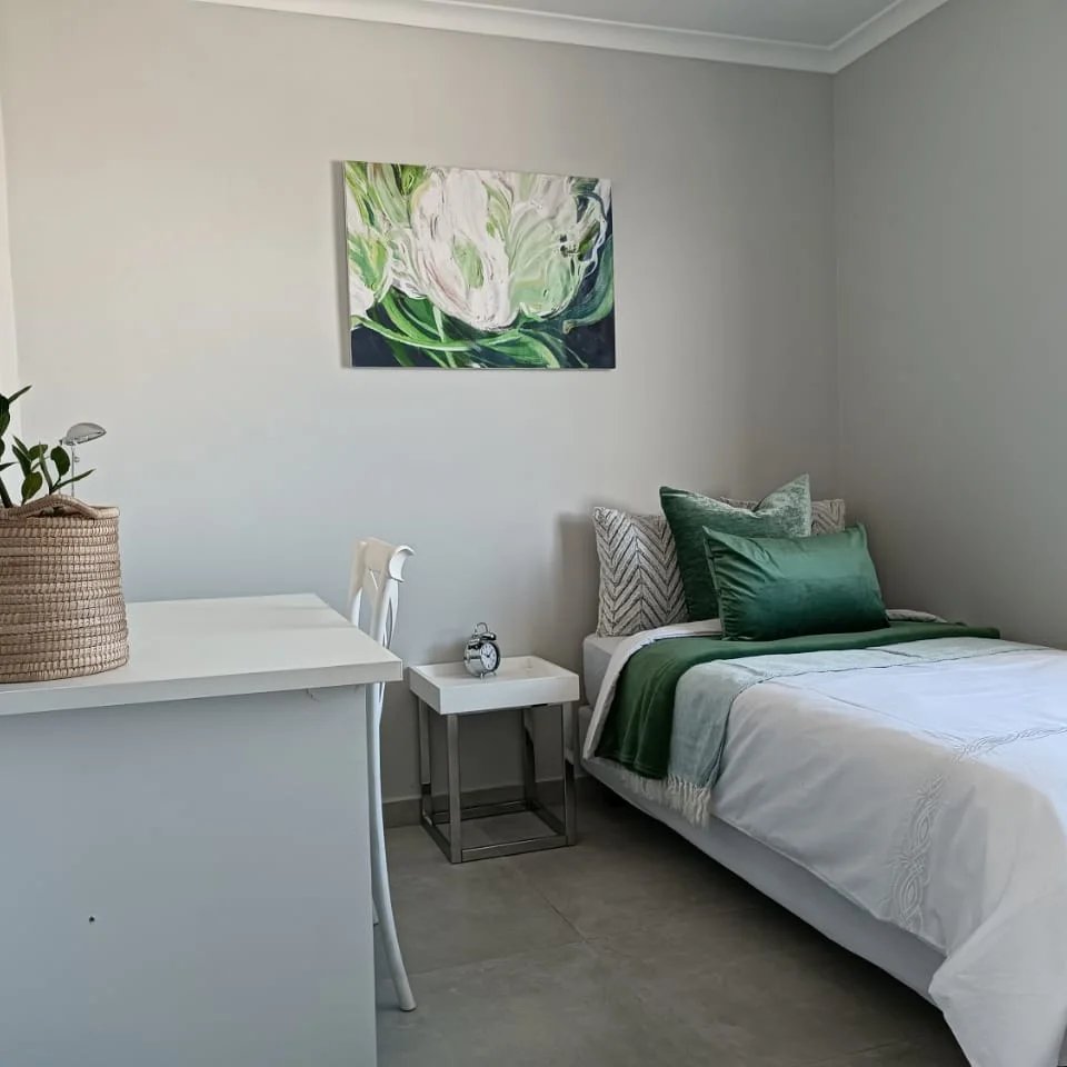 2 Bedroom Property for Sale in Parklands East Western Cape